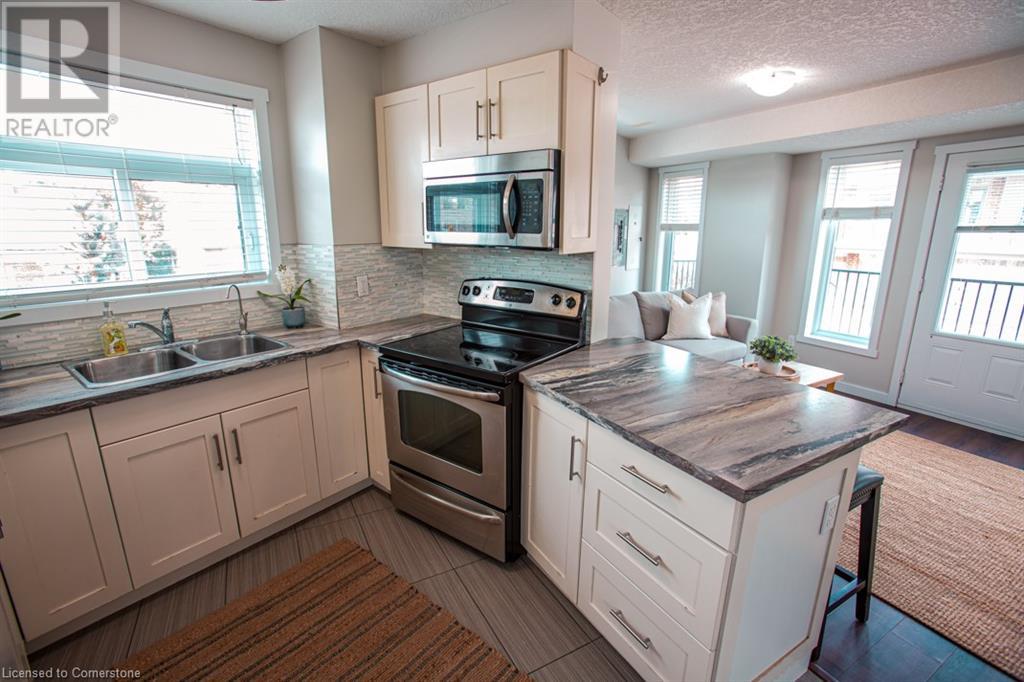 489 East Avenue Unit# B, Kitchener, Ontario  N2H 0A8 - Photo 12 - 40729596