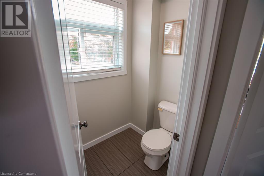 489 East Avenue Unit# B, Kitchener, Ontario  N2H 0A8 - Photo 22 - 40729596