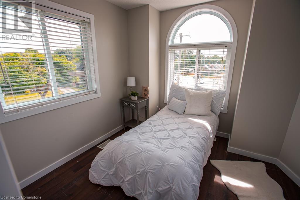 489 East Avenue Unit# B, Kitchener, Ontario  N2H 0A8 - Photo 28 - 40729596