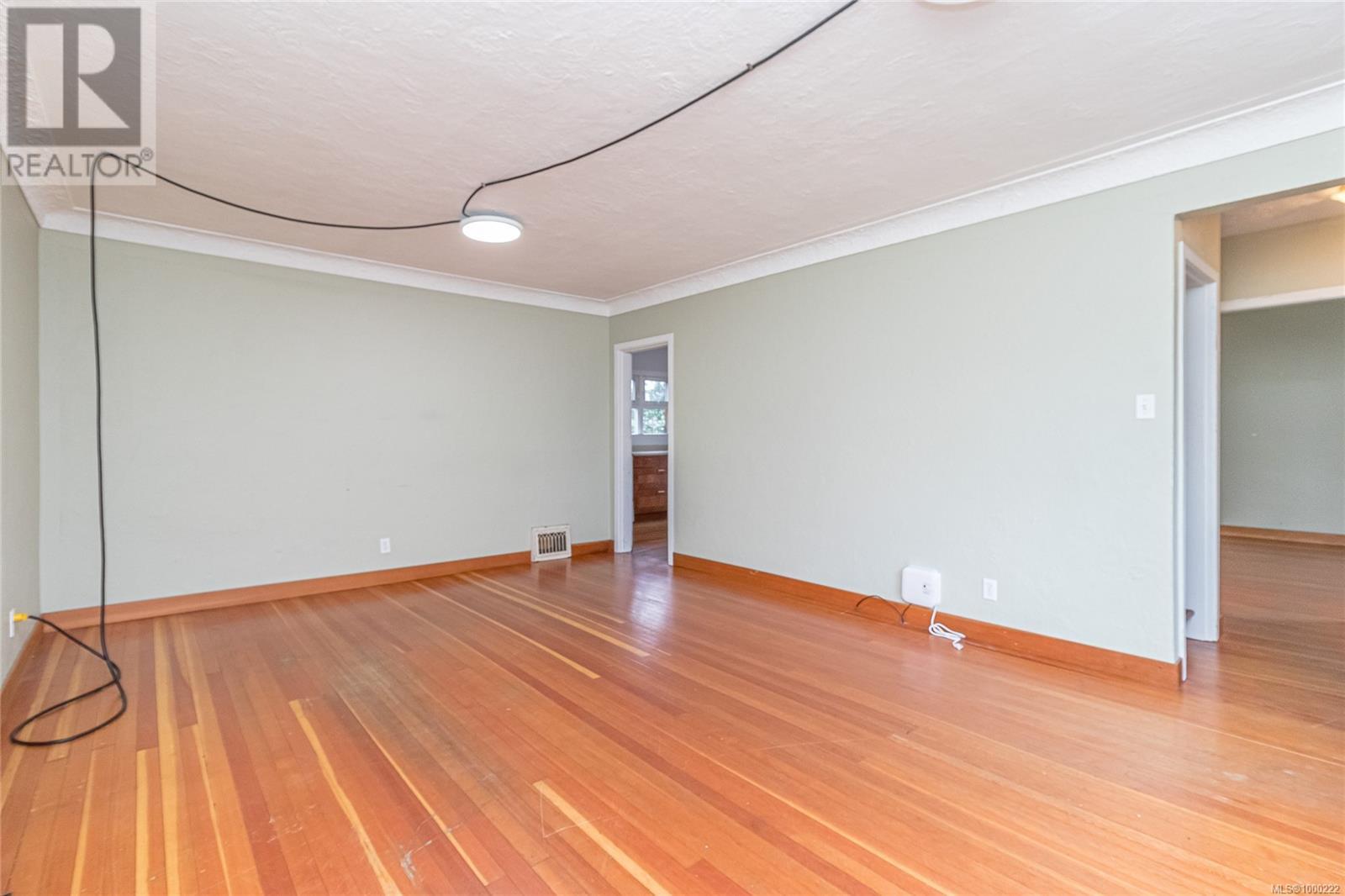 Property at 171 Price Pl image 5