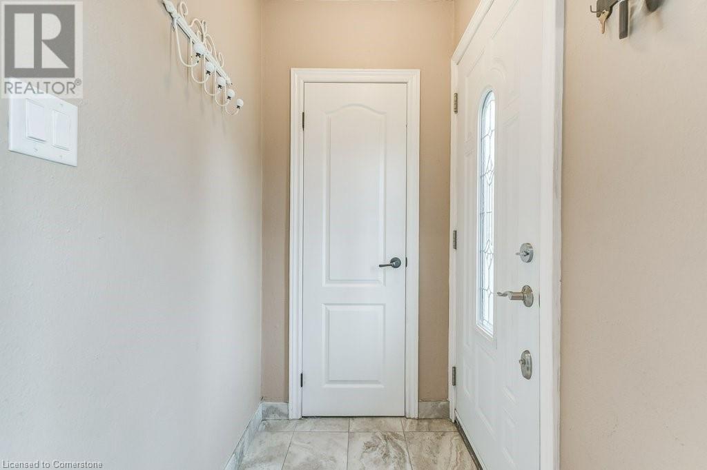 127 Barons Avenue S, Hamilton, Ontario  L8K 2Y8 - Photo 8 - 40726439