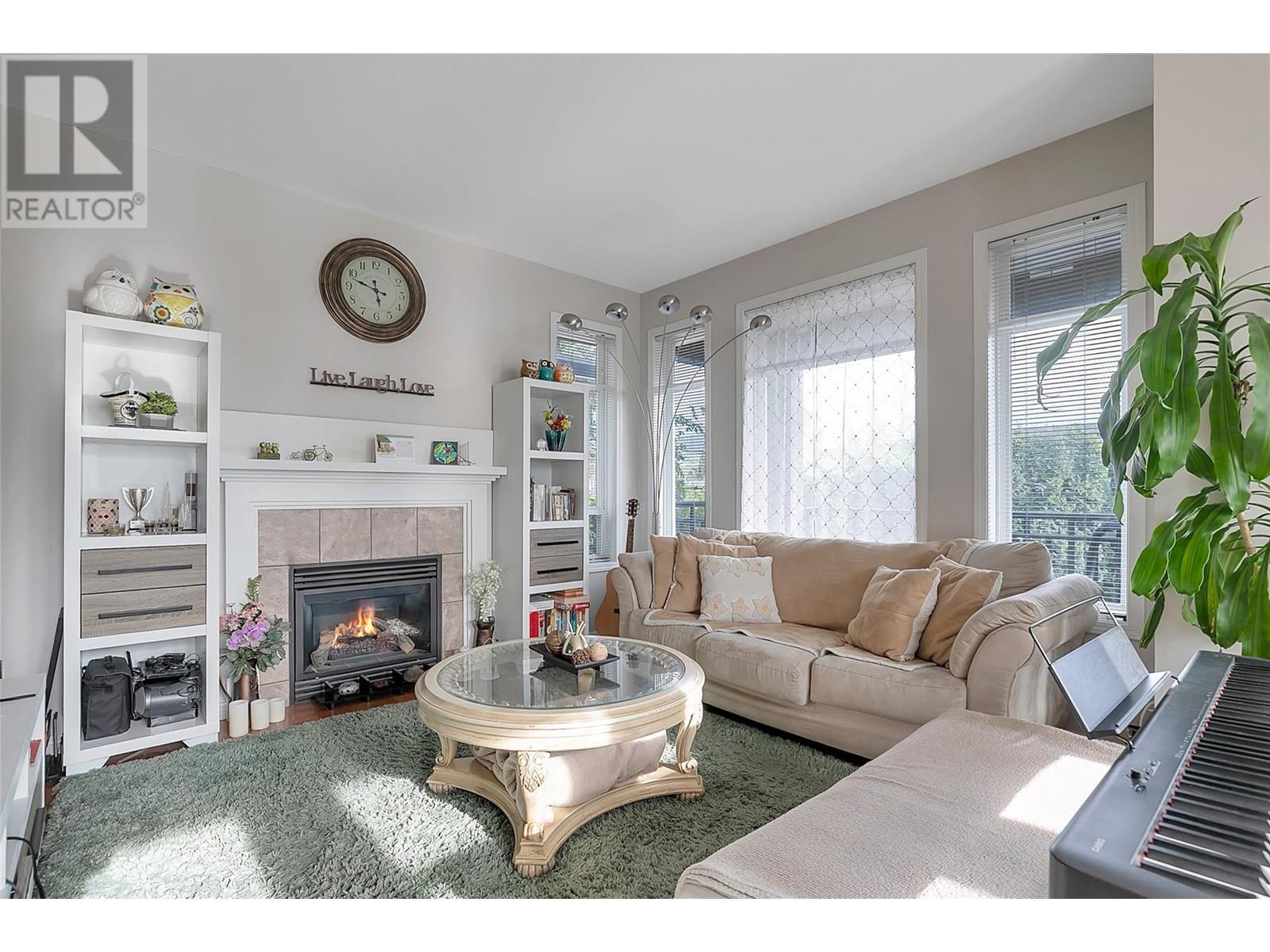Property at 105 McCurdy Road E image 4