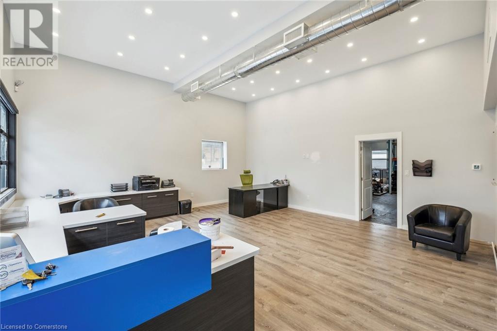 185 King William Street, Hamilton, Ontario  L8R 1A7 - Photo 4 - 40691785