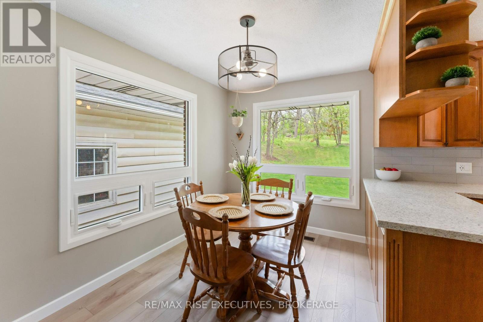 895 Purdy's Court, Kingston (West Of Sir John A. Blvd), Ontario  K7M 3N1 - Photo 11 - X12153999