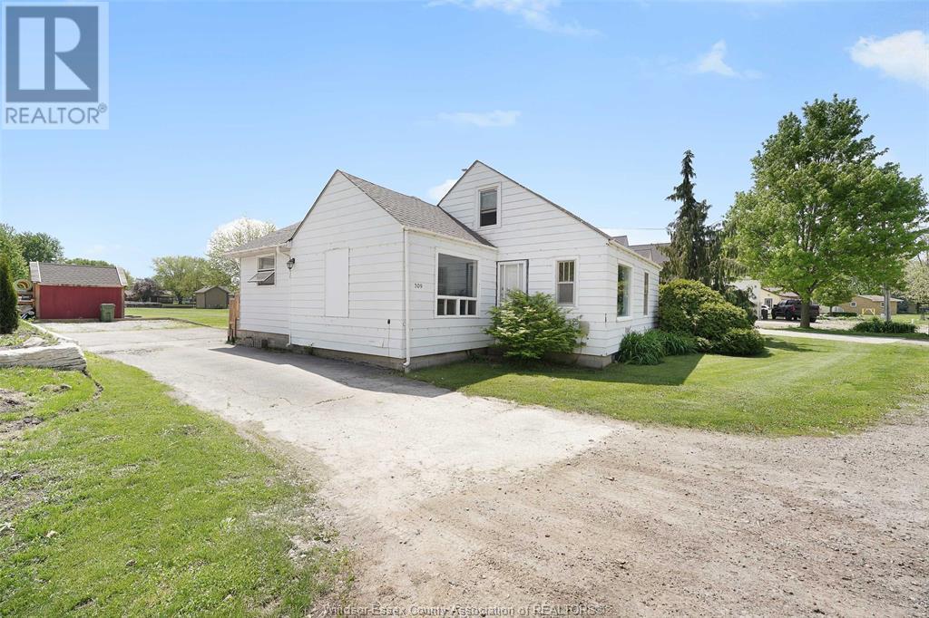 Property at 309 WEST BELLE RIVER ROAD image 4