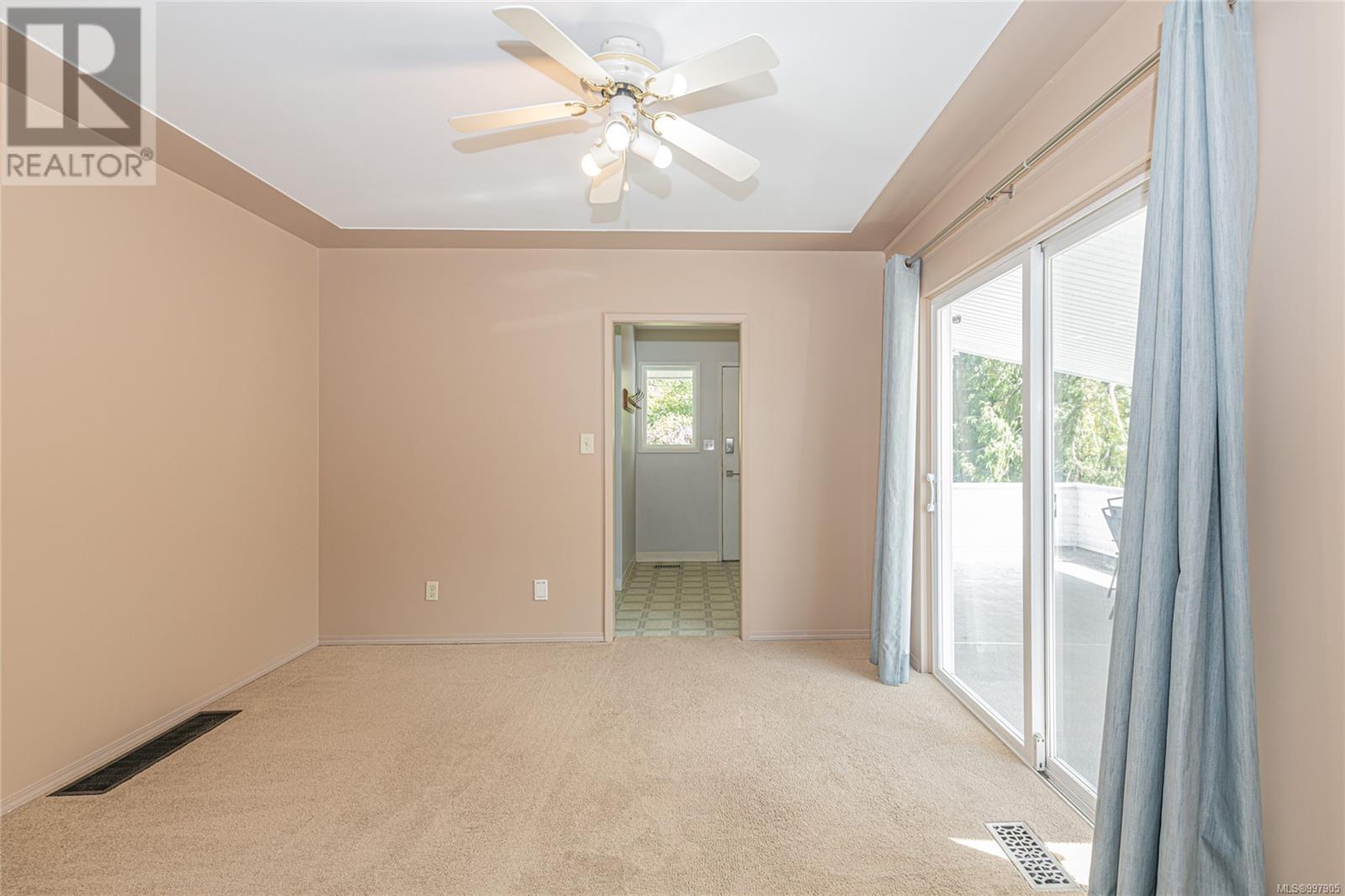 Property at 3715 BLENKINSOP Rd image 3
