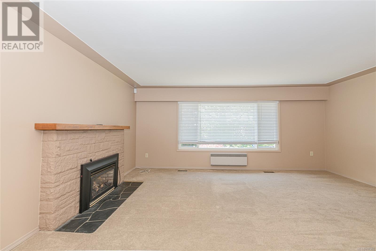 Property at 3715 BLENKINSOP Rd image 5