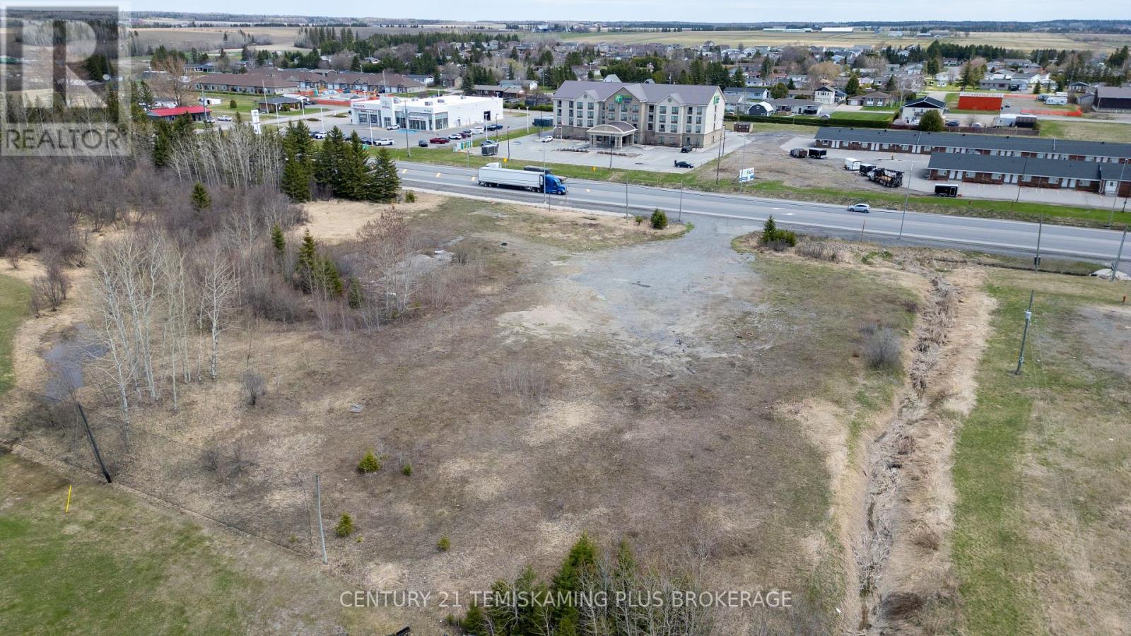 998024 11 Highway N, Temiskaming Shores, Ontario  P0J 1P0 - Photo 2 - T12153997