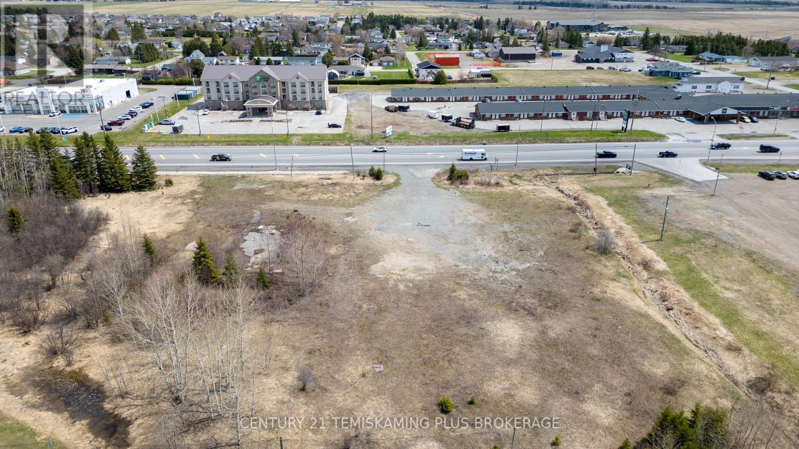 998024 11 Highway N, Temiskaming Shores, Ontario  P0J 1P0 - Photo 4 - T12153997