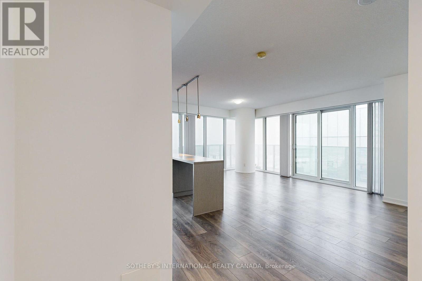 5110 - 100 Harbour Street, Toronto (Waterfront Communities), Ontario  M5J 0B5 - Photo 22 - C12116211