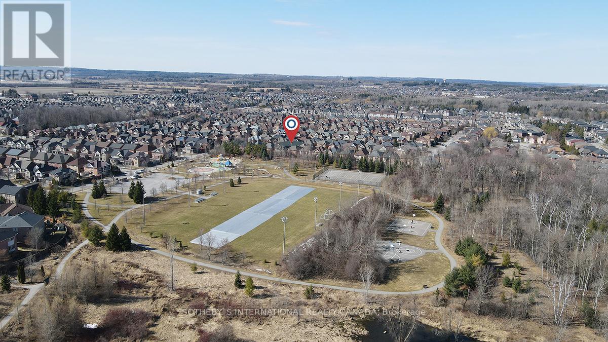 41 Grand Oak Drive, Richmond Hill (Oak Ridges), Ontario  L4E 4A1 - Photo 48 - N12040772