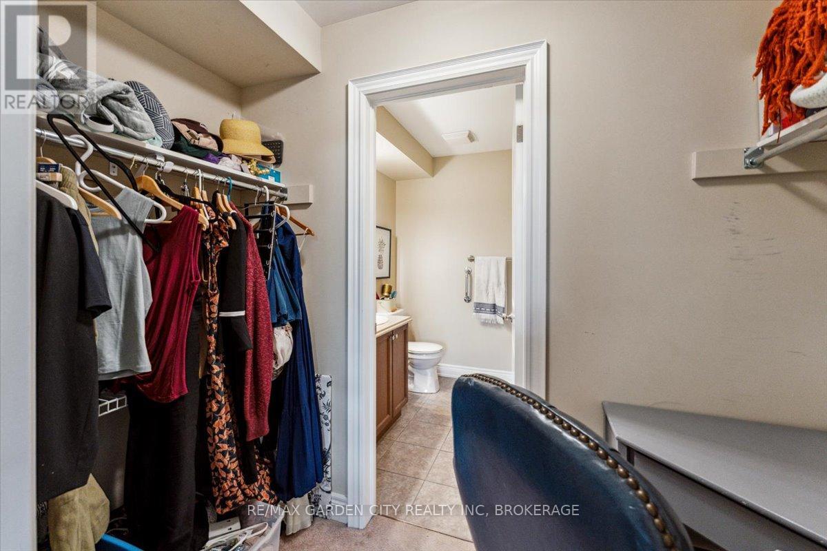 3945 Village Creek Drive, Fort Erie, Ontario  L0S 1S0 - Photo 21 - X12153976