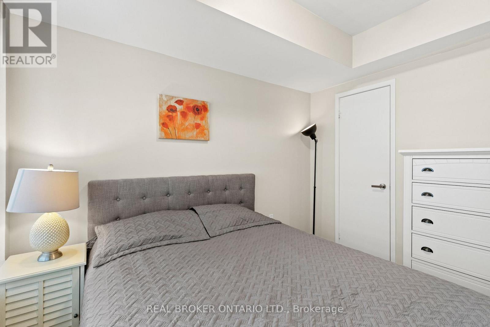 2108 - 99 Broadway Avenue, Toronto, Ontario  M4P 0E3 - Photo 12 - C12153896