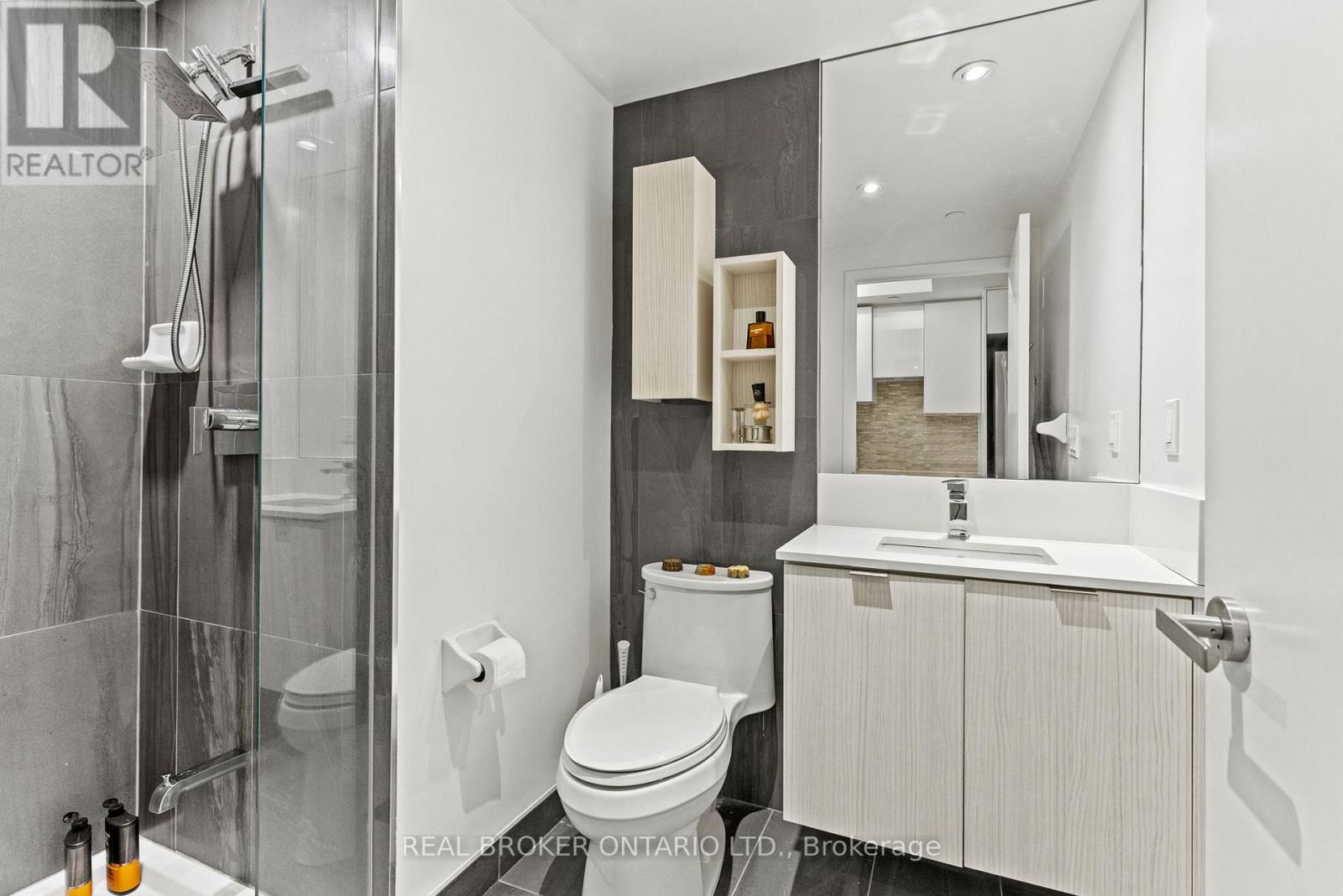 2108 - 99 Broadway Avenue, Toronto, Ontario  M4P 0E3 - Photo 13 - C12153896