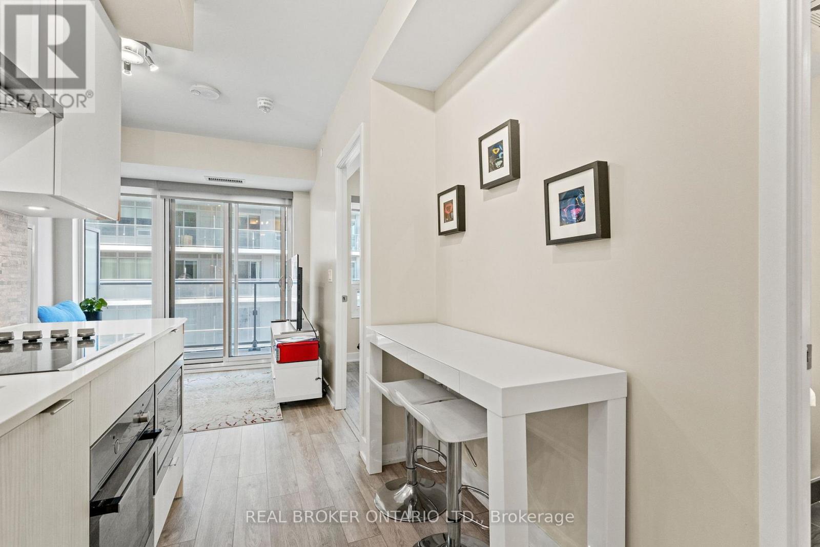 2108 - 99 Broadway Avenue, Toronto, Ontario  M4P 0E3 - Photo 6 - C12153896