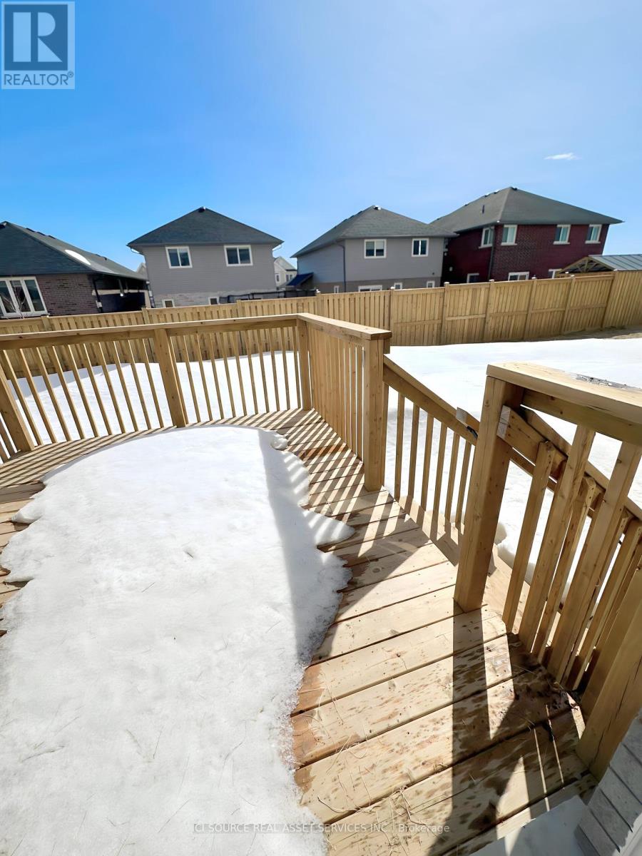 905 Bamford Terrace, Peterborough North, Ontario  K9K 0H3 - Photo 12 - X12022406