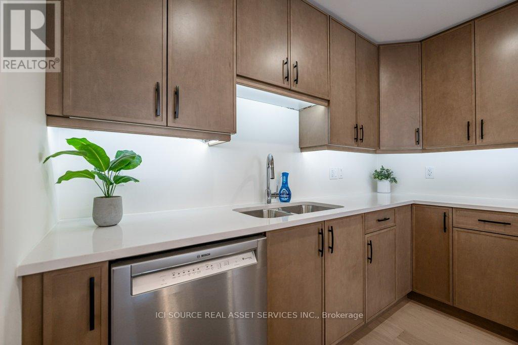 905 Bamford Terrace, Peterborough North, Ontario  K9K 0H3 - Photo 2 - X12022406
