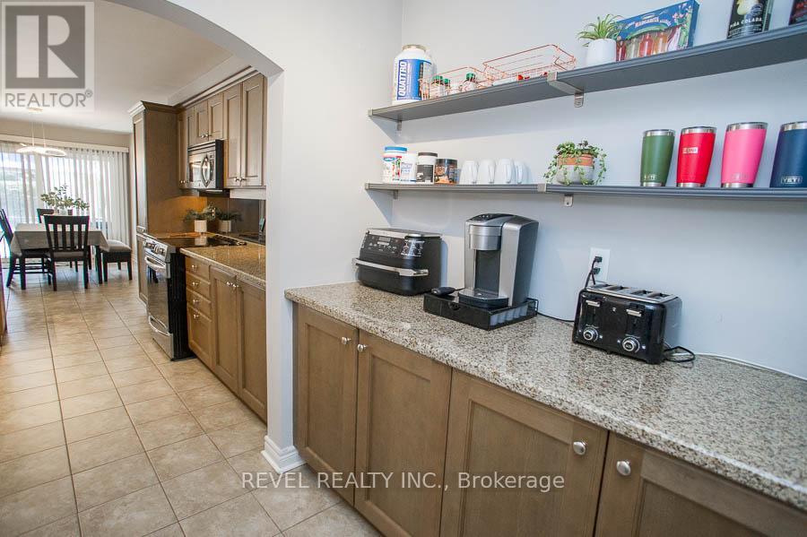 39 Hunter Way, Brantford, Ontario  N3T 6S3 - Photo 15 - X12054401