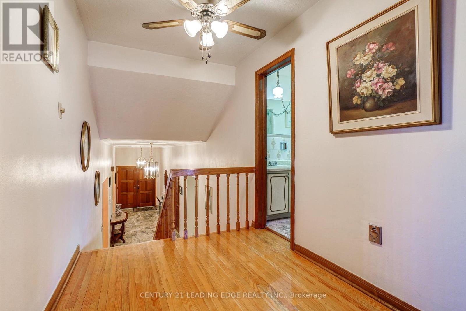 302 Huntsmill Boulevard, Toronto, Ontario  M1W 3C8 - Photo 18 - E12153920