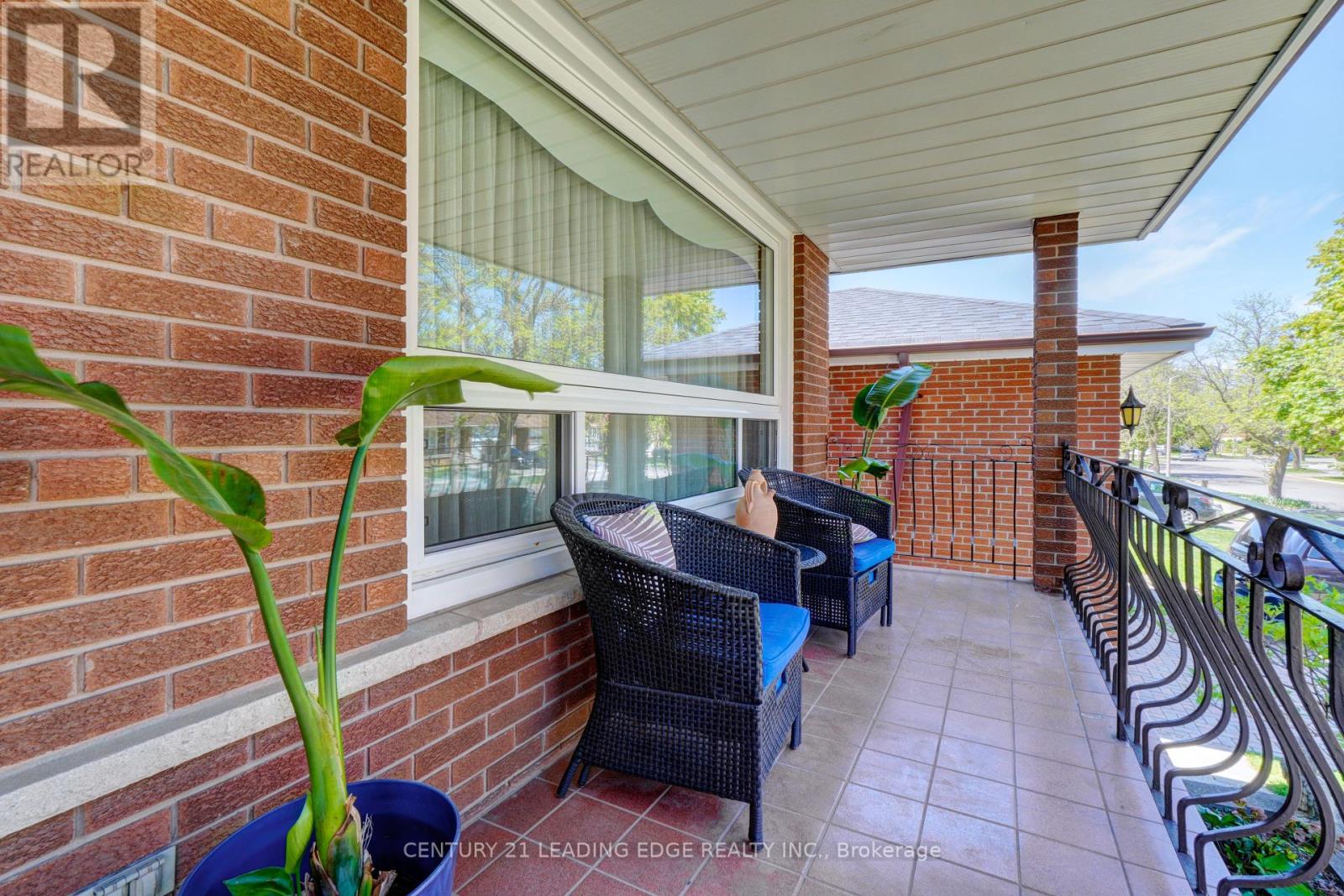 302 Huntsmill Boulevard, Toronto, Ontario  M1W 3C8 - Photo 6 - E12153920