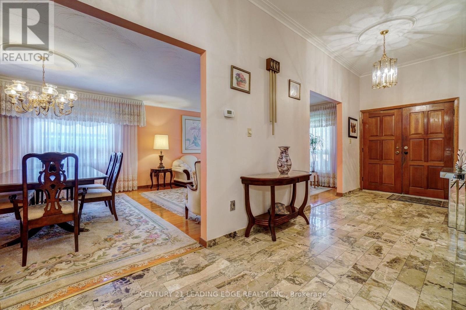 302 Huntsmill Boulevard, Toronto, Ontario  M1W 3C8 - Photo 8 - E12153920