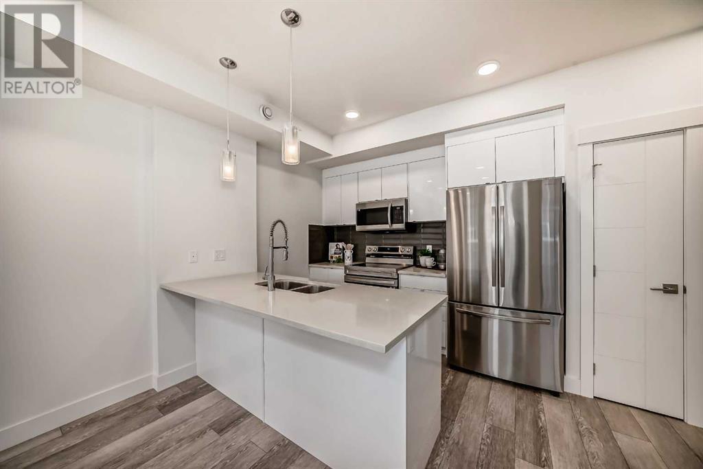 Property at 506, 10060 46 Street NE image 3