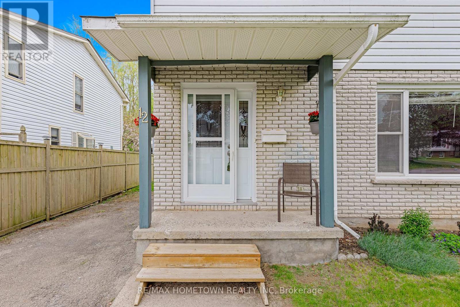 12 Karolina Street, Brockville, Ontario  K6V 6L4 - Photo 7 - X12154057