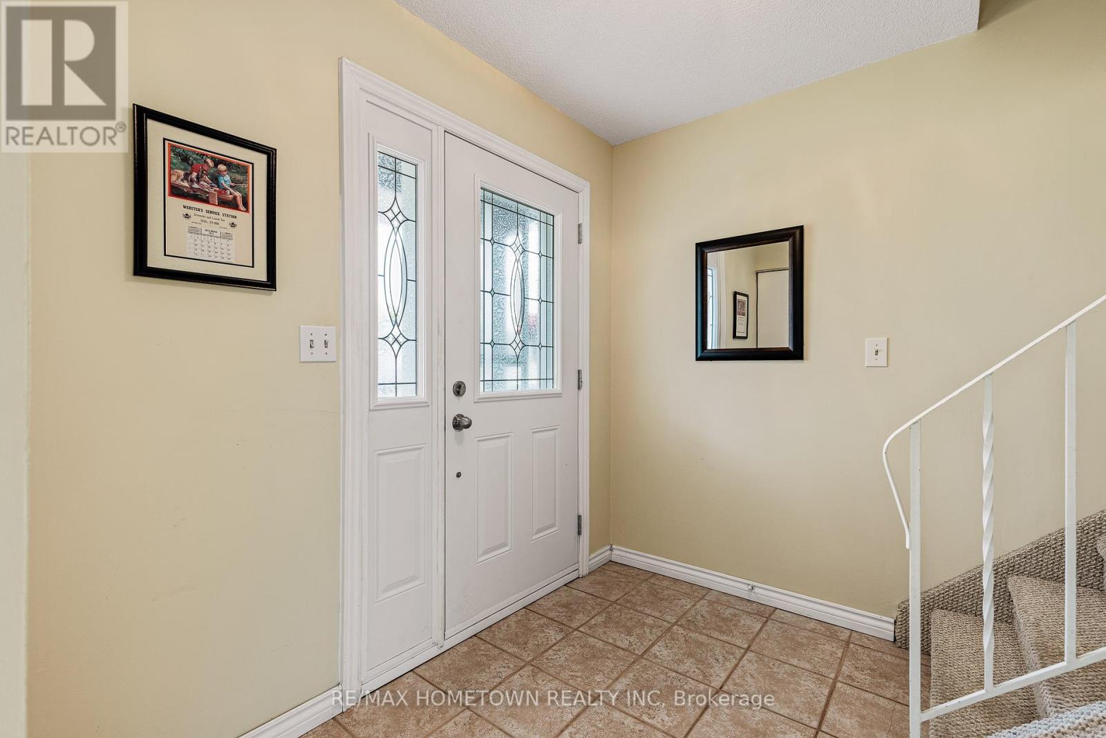 12 Karolina Street, Brockville, Ontario  K6V 6L4 - Photo 8 - X12154057