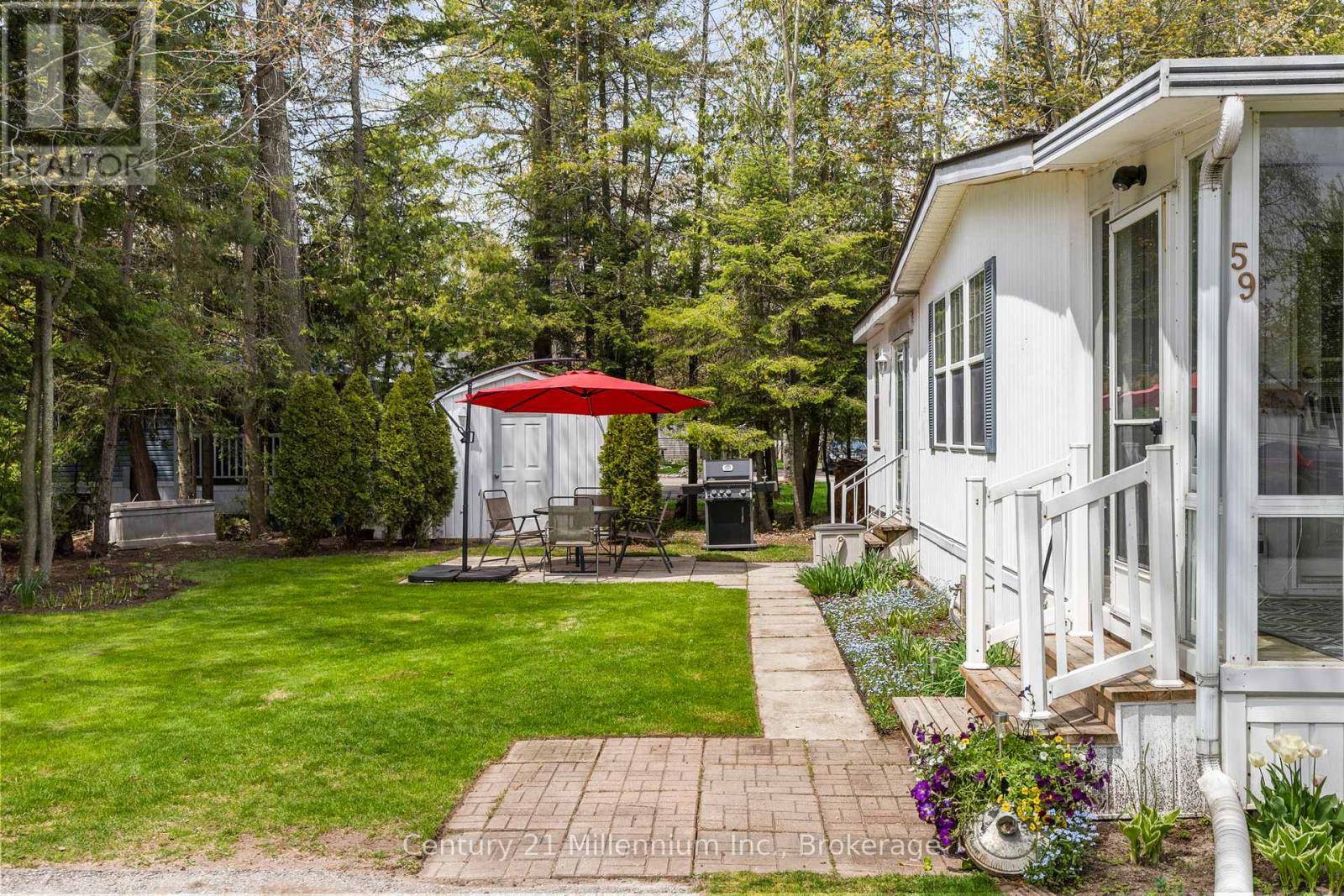 59 Topaz Street, Wasaga Beach, Ontario  L9Z 1X7 - Photo 4 - S12153973