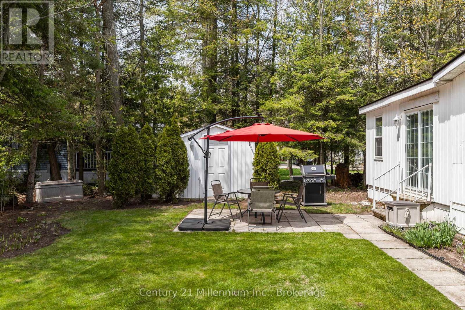 59 Topaz Street, Wasaga Beach, Ontario  L9Z 1X7 - Photo 5 - S12153973