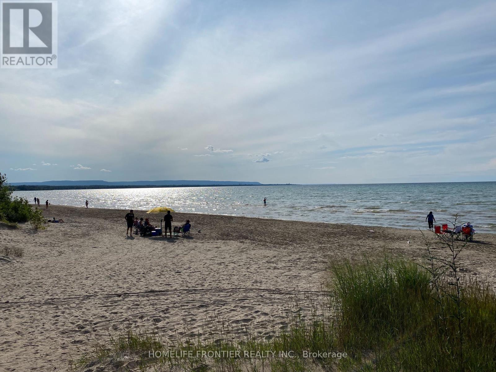 172 Ramblewood Drive, Wasaga Beach, Ontario  L9Z 0L6 - Photo 16 - S12153828