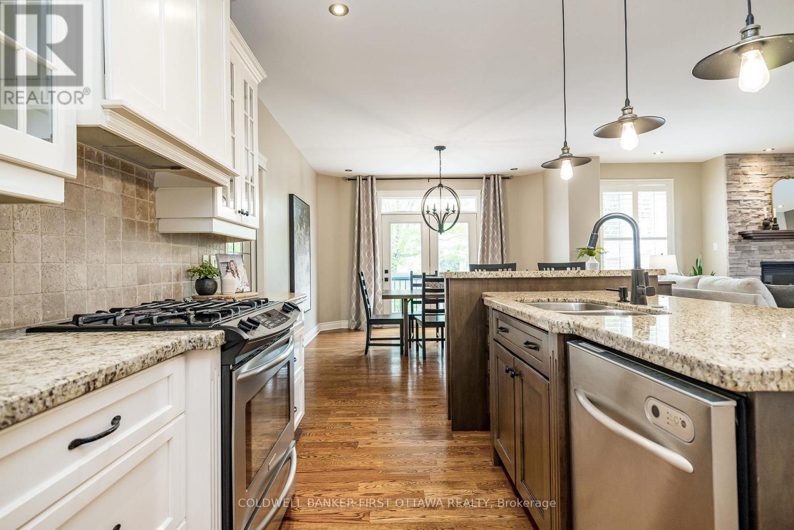 31 Baywood Drive, Ottawa, Ontario  K2S 2G2 - Photo 21 - X12154012