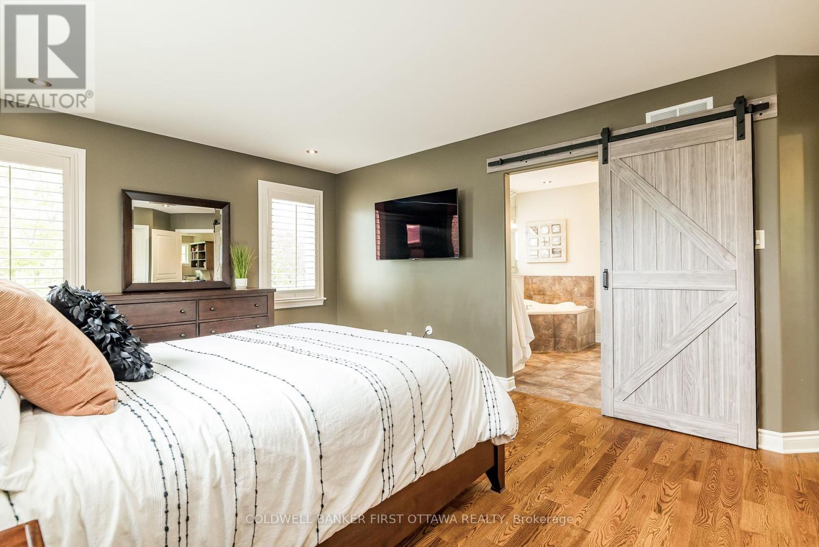 31 Baywood Drive, Ottawa, Ontario  K2S 2G2 - Photo 33 - X12154012