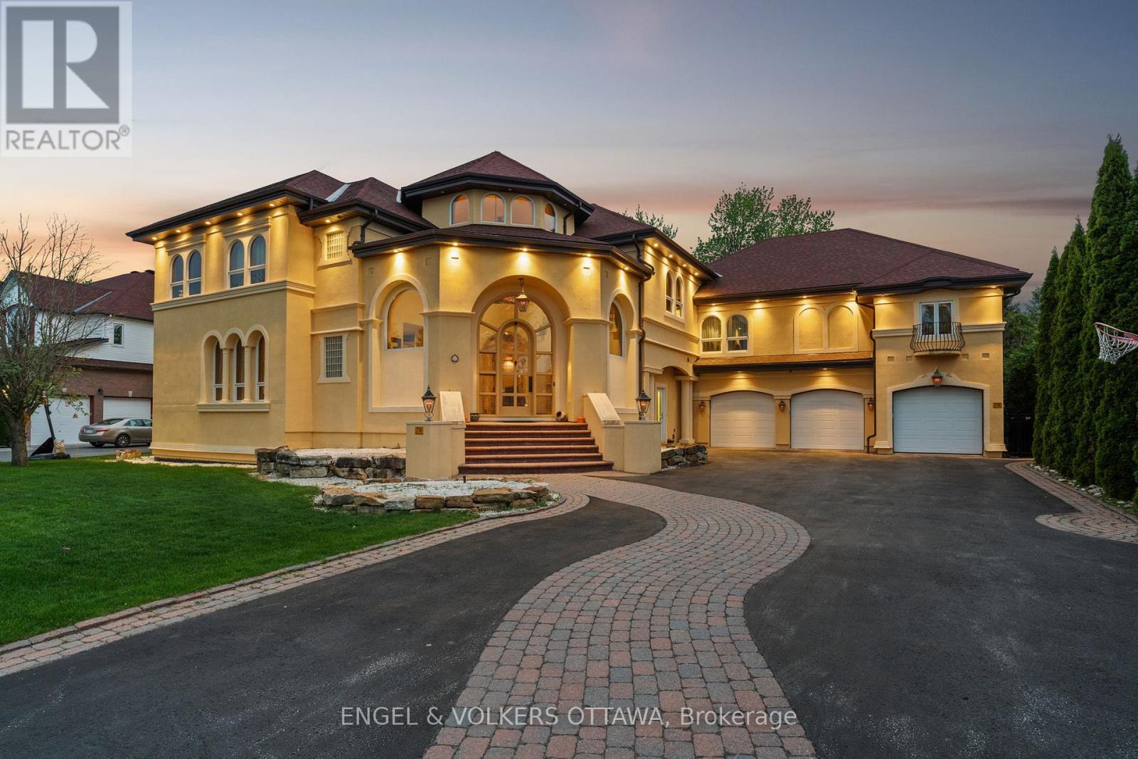6 CYPRESS GARDENS, Ottawa, Ontario
