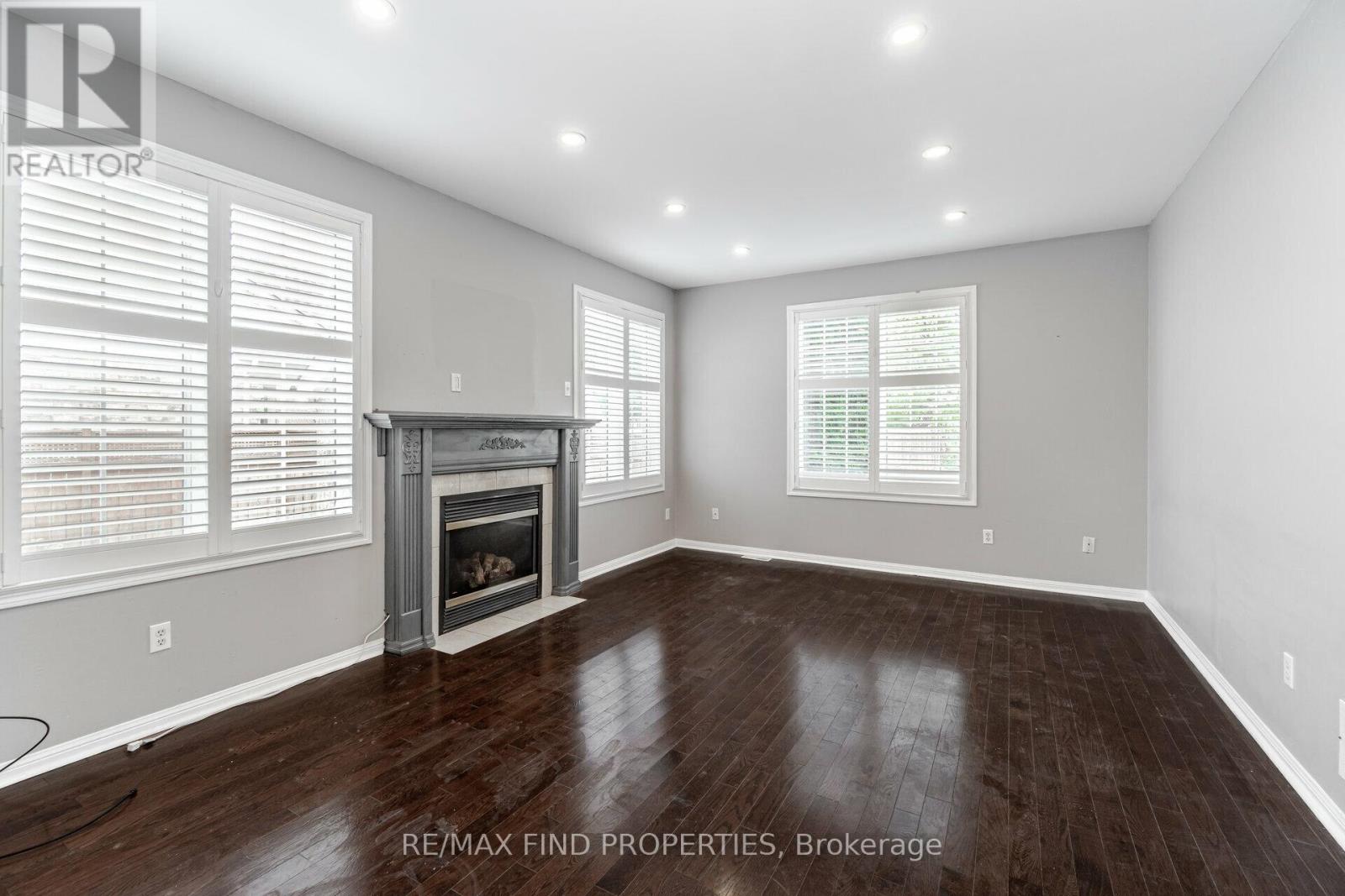 Upper - 688 Trudeau Drive, Milton, Ontario  L9T 5L5 - Photo 14 - W12153863