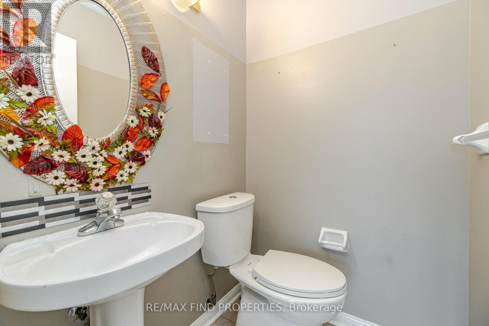 Upper - 688 Trudeau Drive, Milton, Ontario  L9T 5L5 - Photo 22 - W12153863