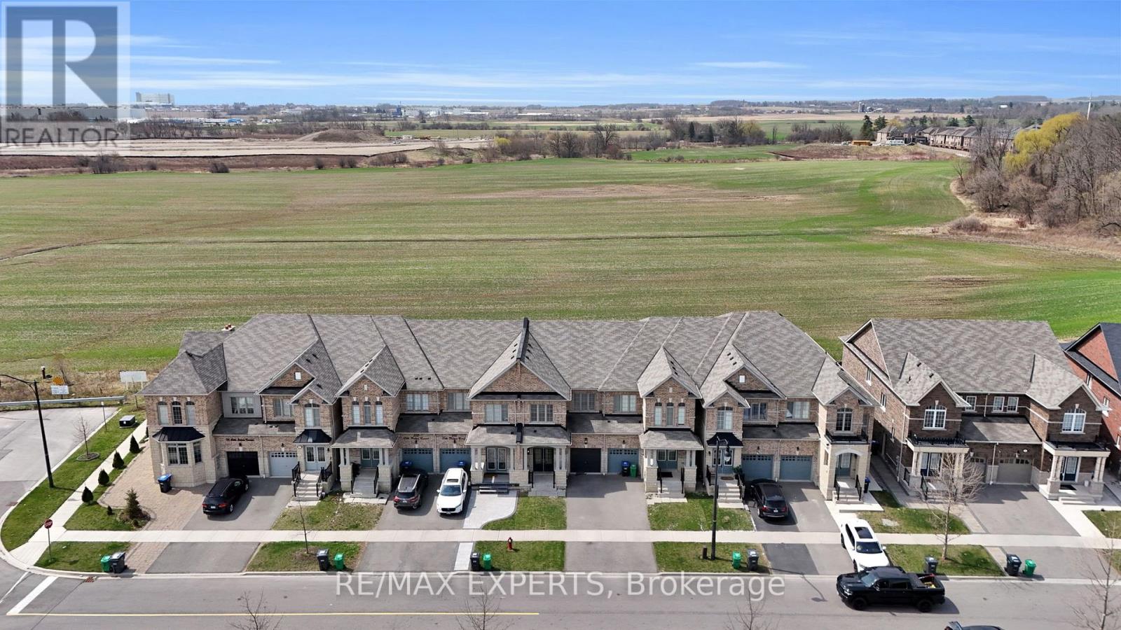 Property at 108 LITTLE BRITAIN CRESCENT image 2