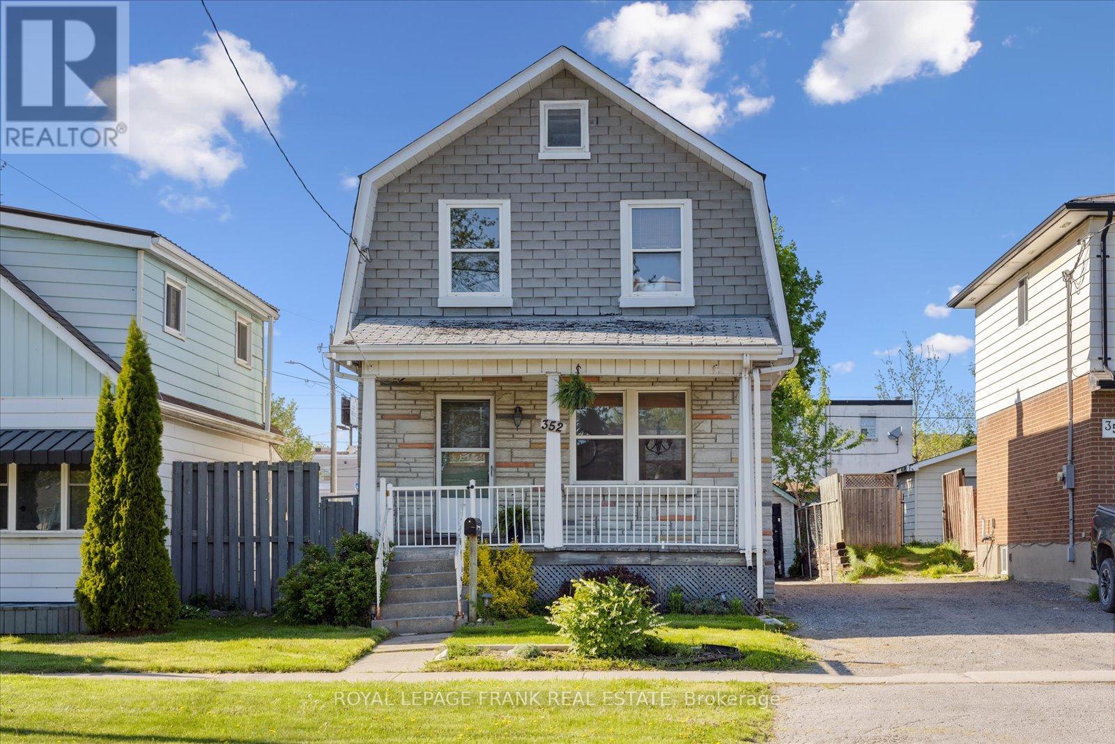 352 PINE AVENUE, Oshawa, Ontario