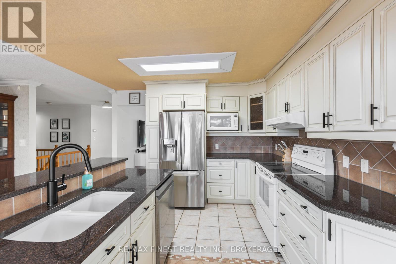 593 Forest Hill Drive, Kingston, Ontario  K7M 7N6 - Photo 15 - X12153816
