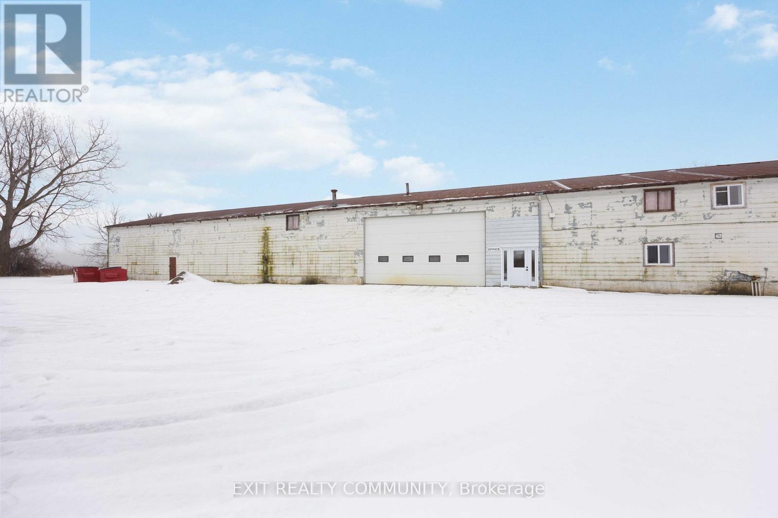 329 Parkhill Drive, North Middlesex, Ontario  N0M 2N0 - Photo 2 - X11985620