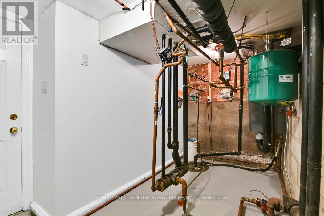 380 First Avenue, Ottawa, Ontario  K1S 2H1 - Photo 12 - X12130760