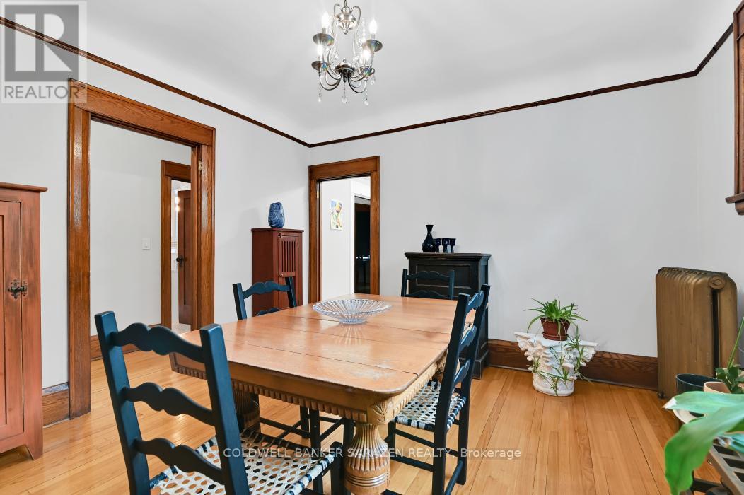 380 First Avenue, Ottawa, Ontario  K1S 2H1 - Photo 15 - X12130760