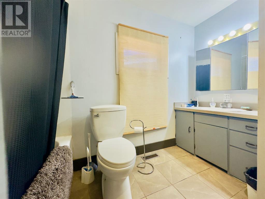 8006 20 Avenue, Coleman, Alberta  T0K 0M0 - Photo 15 - A2211119