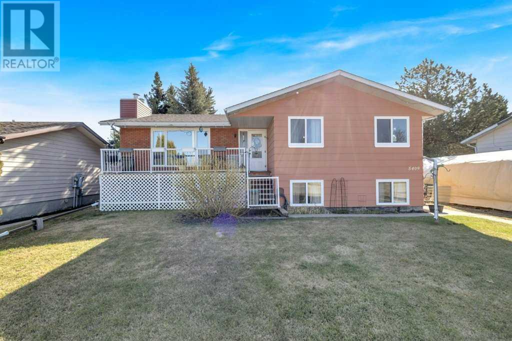 5409 47 Street, Rimbey, Alberta  T0C 2J0 - Photo 2 - A2215232