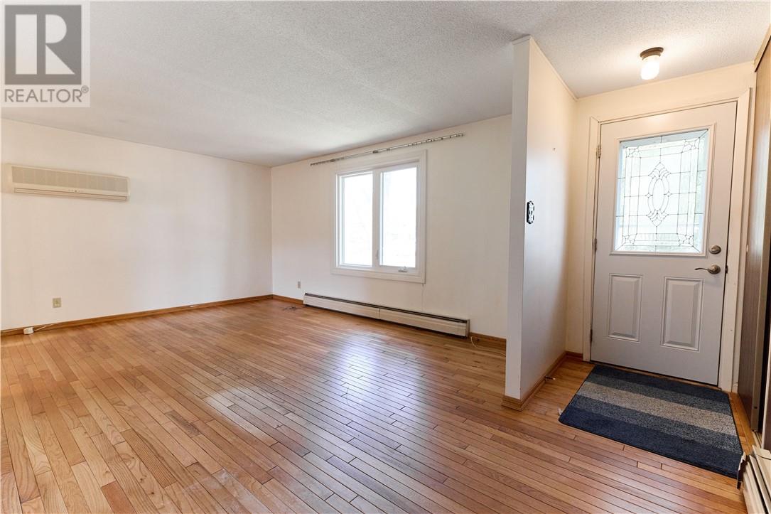 Property at 64 Garland Crescent image 3