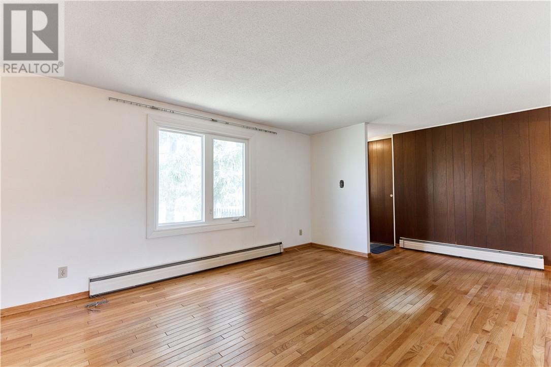 Property at 64 Garland Crescent image 4