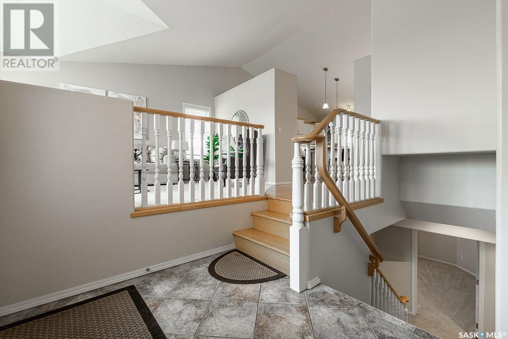 Property at 803 Carr TERRACE image 3