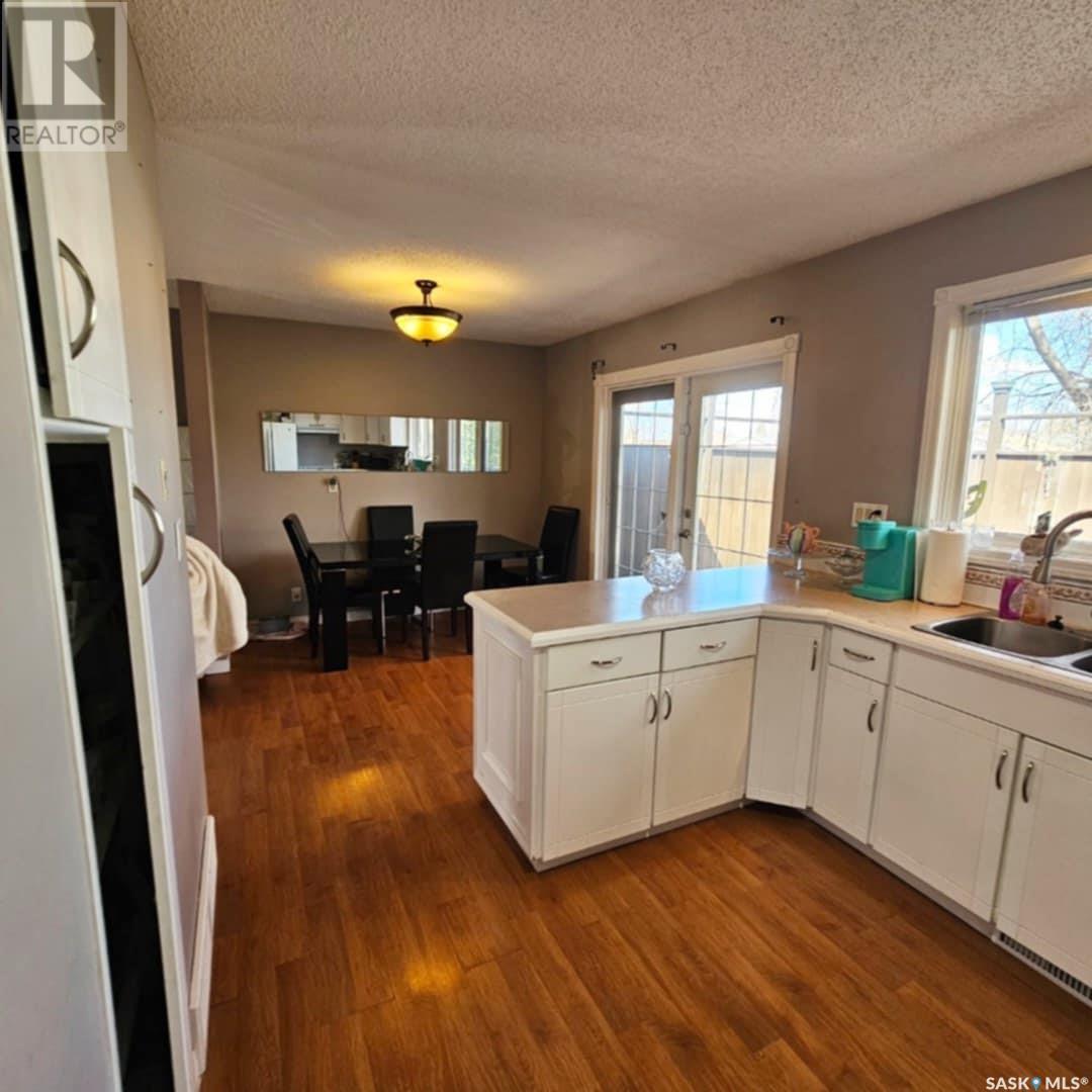 7058 Blakeney Drive, Regina, Saskatchewan  S4X 2N5 - Photo 6 - SK006123