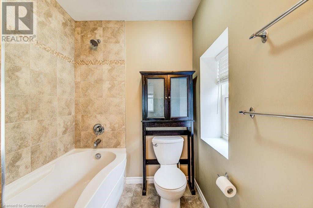 35 Waverly Road, Kitchener, Ontario  N2G 2E1 - Photo 15 - 40729294