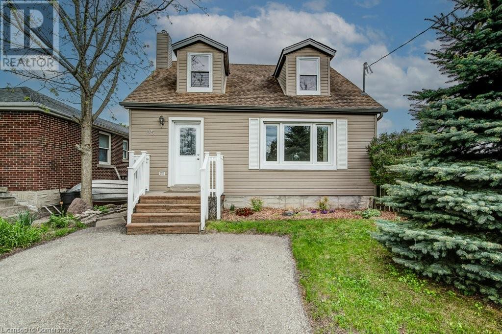 35 Waverly Road, Kitchener, Ontario  N2G 2E1 - Photo 1 - 40729294